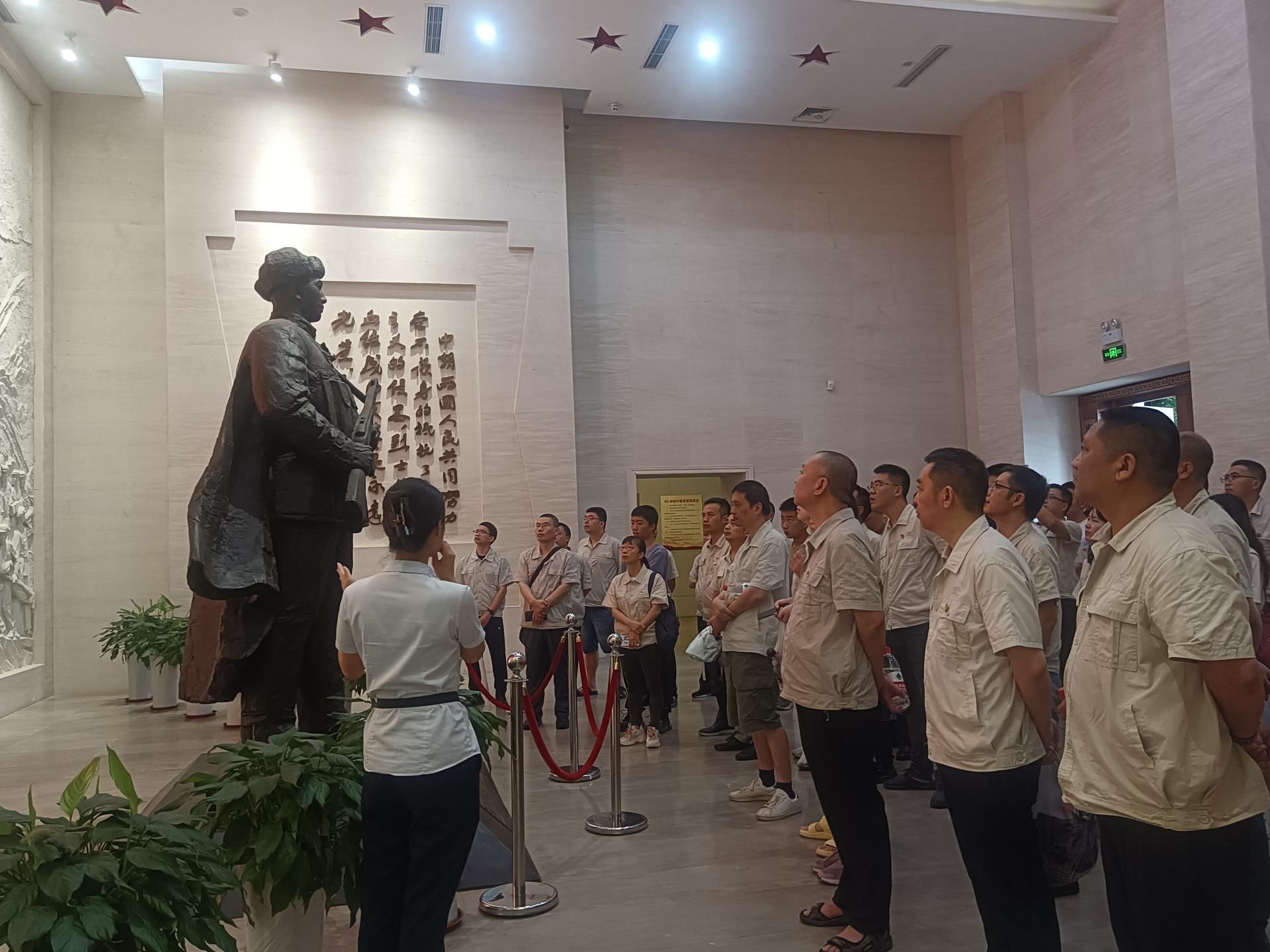 邱少云烈士紀念館參觀2.jpg
